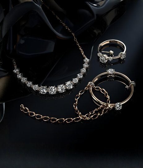 Diamond jewellery in an Amanat Vaults private vault